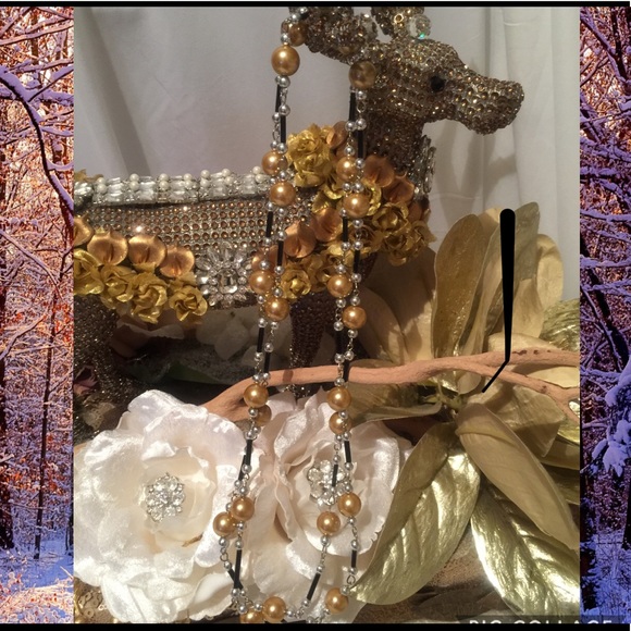 Beautiful hand beaded necklace - Picture 5 of 7